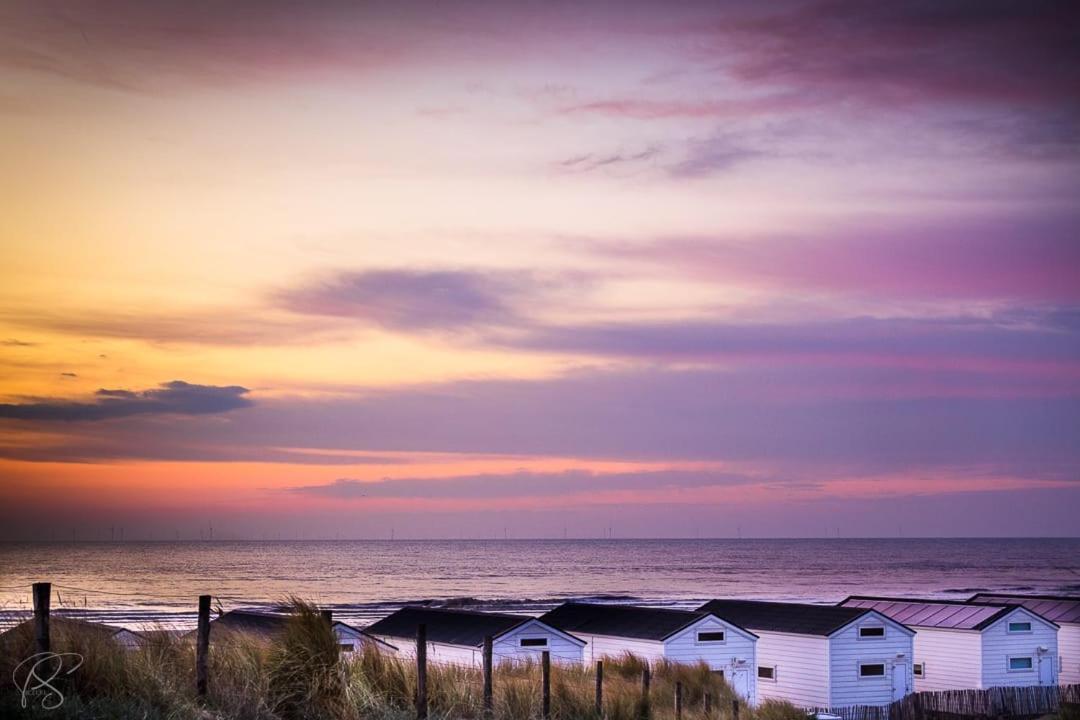 Beach Break Deco & Sleeping Katwijk aan Zee Exteriör bild